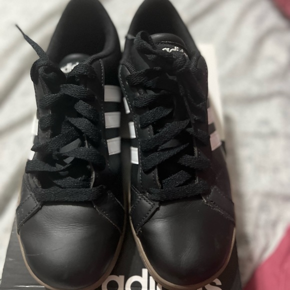 Adidas Baseline Kids Black/white size 4 US - Picture 4 of 7